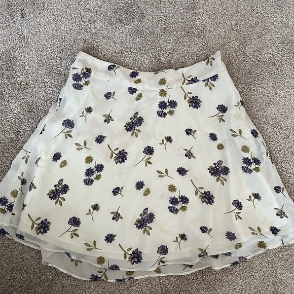 Floral print mini skirt - Picture 1 of 2